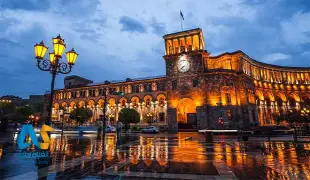 میدان جمهوری ایروان در ارمنستان